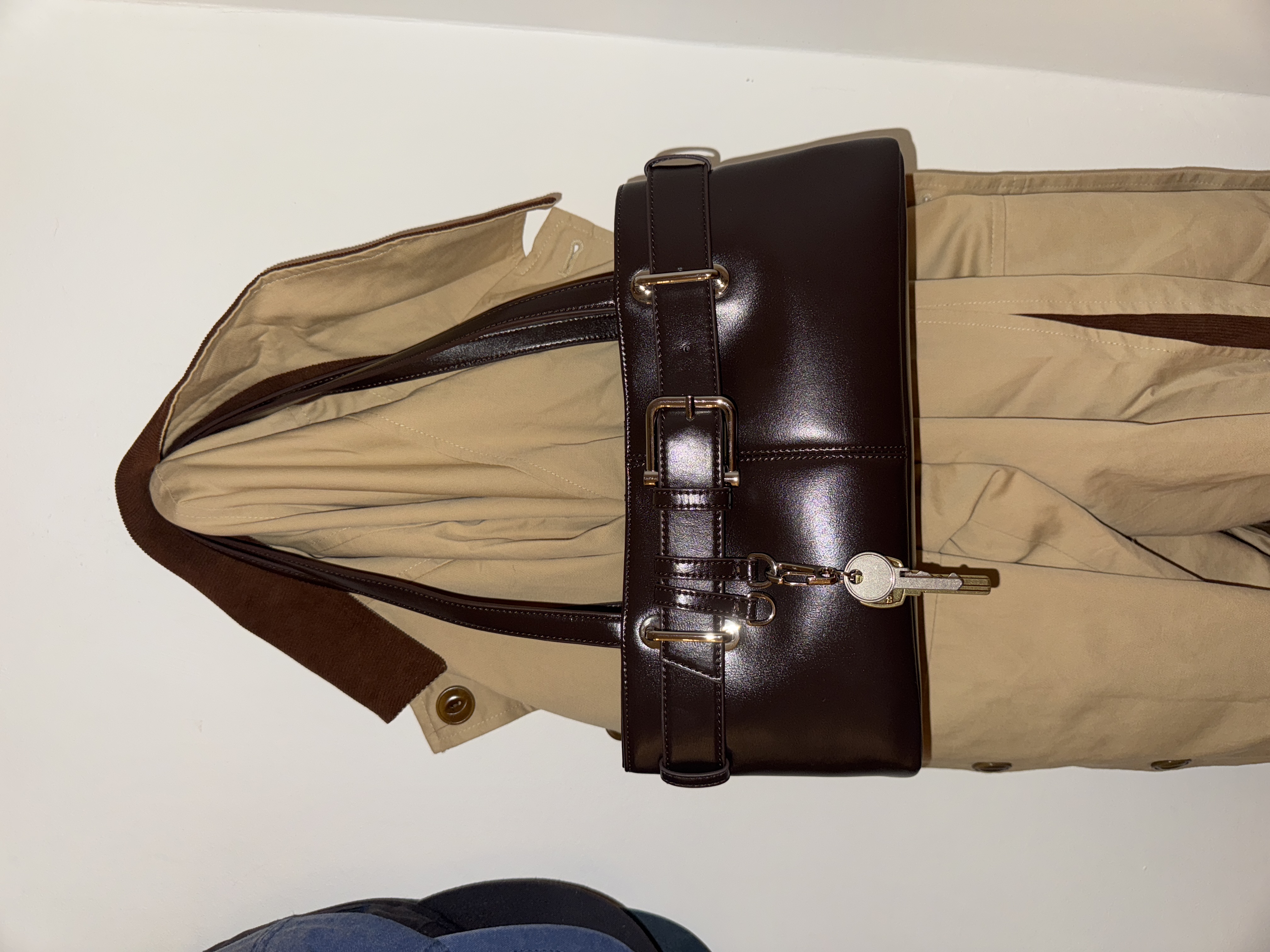 NICOLE BELTED BAGUETTE BAG IN BROWN | BNTO